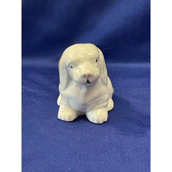 Vintage Pair of Porcelain Tan and White Hound Dog Figurine - Picture 10 of 11